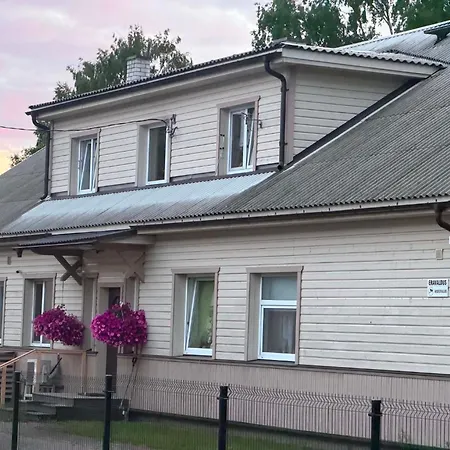 Cozynest Apartment